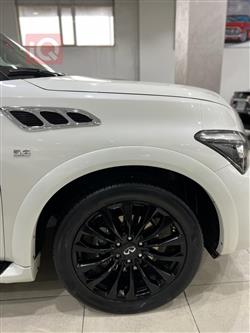 Infiniti QX80